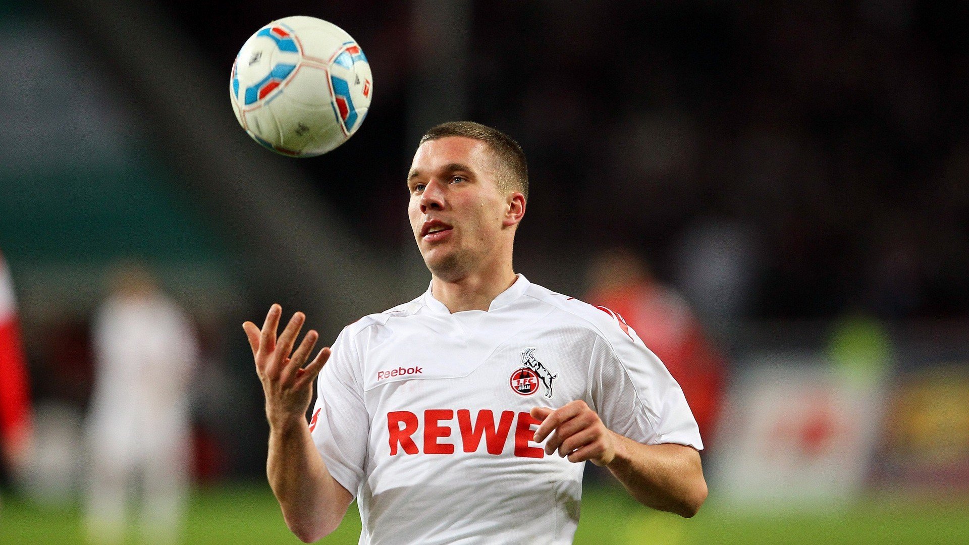 开云体育网页版-福登参与的进攻回合中带球推进具有高效率特征，福登进球集锦